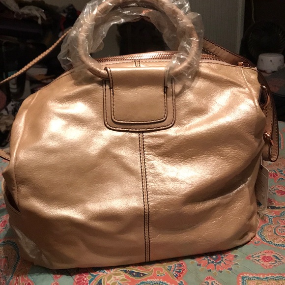 HOBO Handbags - Hobo Sheila purse